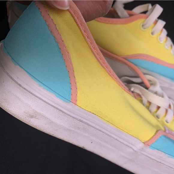 Hand painted Vans - Picture 7 of 12
